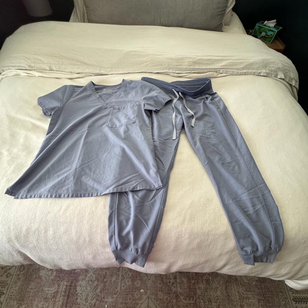 Light blue Figs S top M joggers